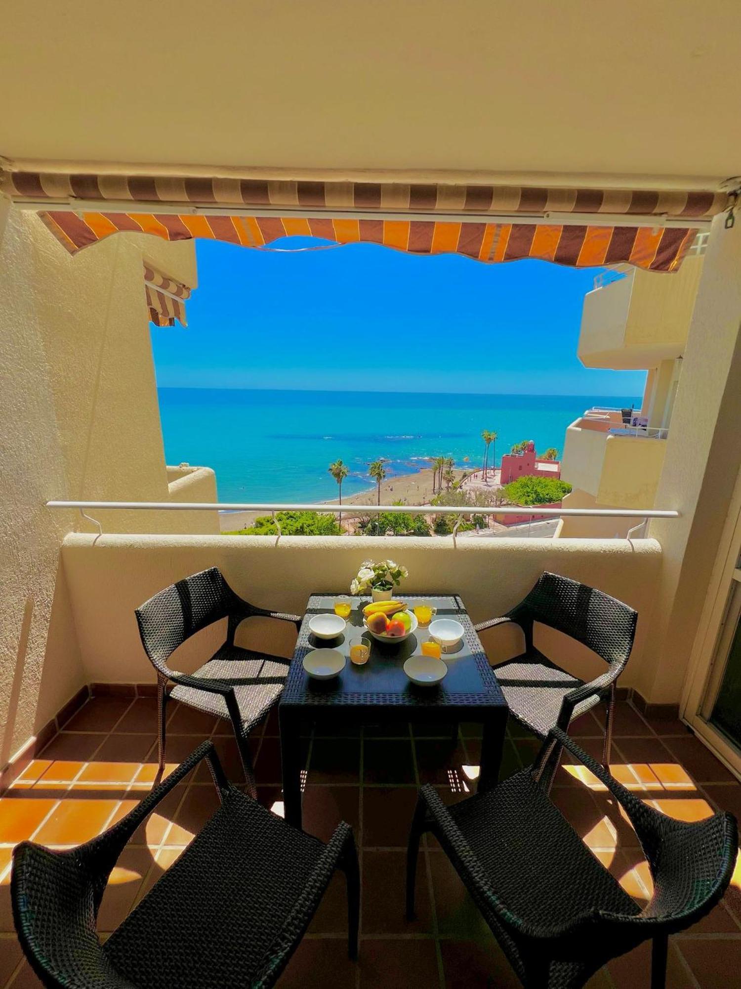 Frontal Sea View Apartment Benalbeach 베날마데나코스타 외부 사진